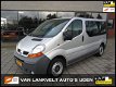 Renault Trafic - 1.9 DCI 101pk. rolstoelvervoer airco 5 persoons - 1 - Thumbnail