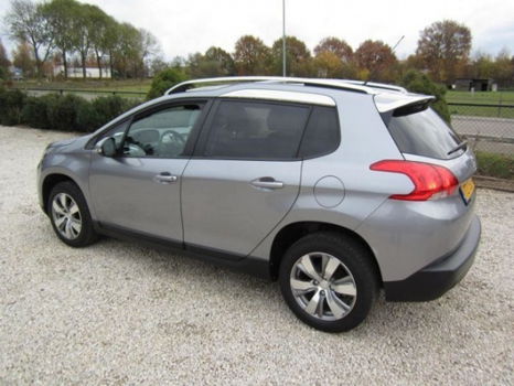 Peugeot 2008 - 1.2vti allure NAVI panoramadak 56000 km - 1