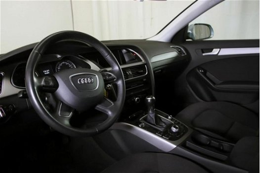 Audi A4 - 2.0 TDI ultra Business Edition Navigatie Climate Control Xenon 200x Vw -Audi-Seat-Skoda - 1