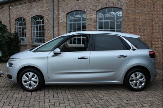 Citroën C4 Picasso - 1.6 VTi Tendance 2015 Navigatie, Panorama dak, 2015, 74.245 km - 1