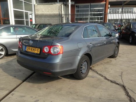 Volkswagen Jetta - 1.9 TDI - 1