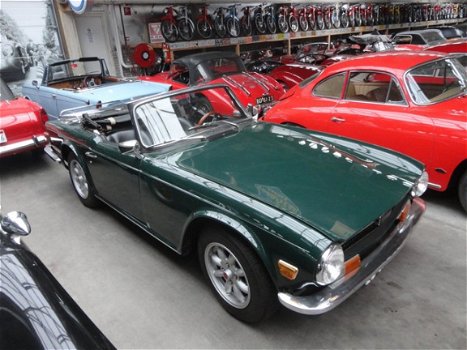 Triumph TR6 - Soft Top PI benzine injectie - 1