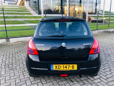 Suzuki Swift - 1.3 Comfort - 1