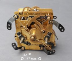 === Uurwerk = FHS = 11 cm. = gebruikt === 38748