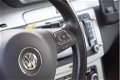 Volkswagen Passat - 1.4 TSI Comfortline BlueMotion 2010 Navigatie Stuurbediening Cruise Control - 1 - Thumbnail