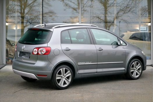 Volkswagen Golf - 1.4 TSI Cross DSG - 1