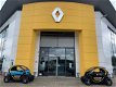 Renault Clio Estate - TCe 90pk Limited Nu met €2800, - voorraad voordeel bij Zeeuw & Zeeuw Delft - 1 - Thumbnail