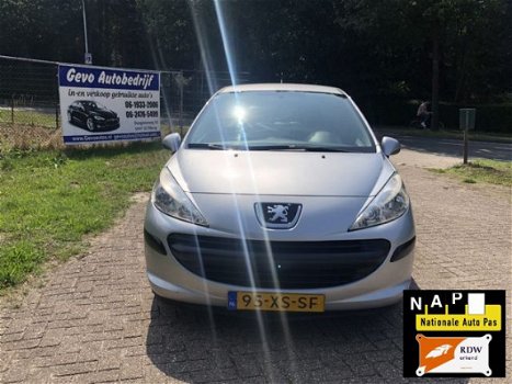 Peugeot 207 - 1.4 VTi XR - 1