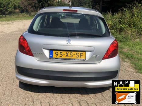 Peugeot 207 - 1.4 VTi XR - 1