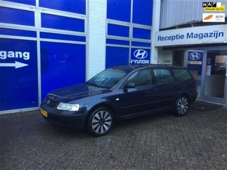 Volkswagen Passat Variant - 1.8-5V Turbo Trendline Aflevering met nieuwe APK airco elec ramen trekha - 1