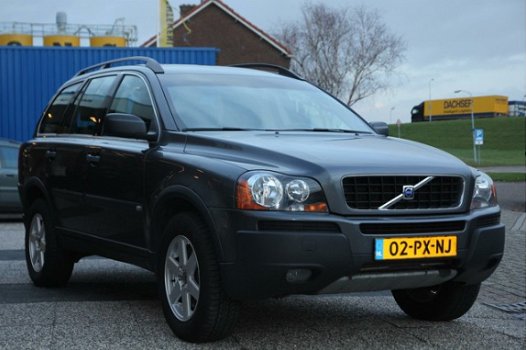 Volvo XC90 - 2.4 D5 GEARTRONIC - 1