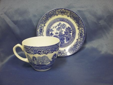English Ironstone Tableware. limited England. serie: Old Willow...... diversen items - 2