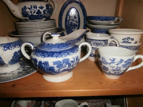 English Ironstone Tableware. limited England. serie: Old Willow...... diversen items - 7