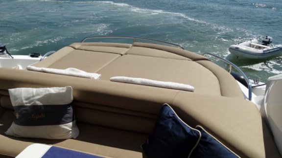 Sunseeker Predator 55 - 4