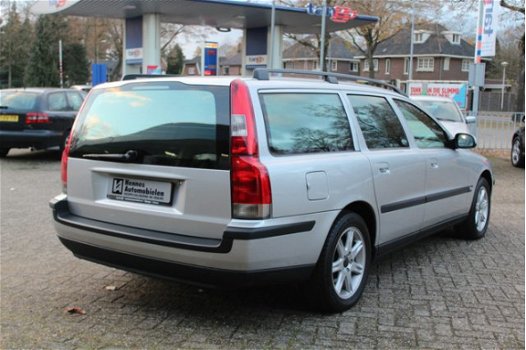 Volvo V70 - 2.4 D5 163pk Leder 7 Persoons Lage bijtelling - 1