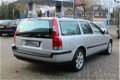 Volvo V70 - 2.4 D5 163pk Leder 7 Persoons Lage bijtelling - 1 - Thumbnail