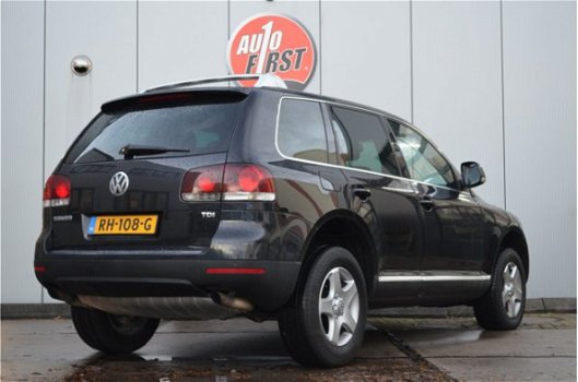 Volkswagen Touareg - 2.5 TDI Highline - 1