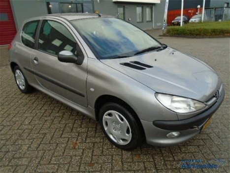 Peugeot 206 - 206; 1.4 3DRS - 1