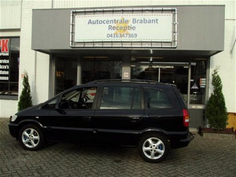 Opel Zafira - 2.2-16V Elegance - 1