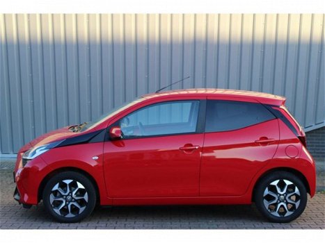 Toyota Aygo - 1.0 VVT-i x-first 5drs Airco Parkeercamera - 1