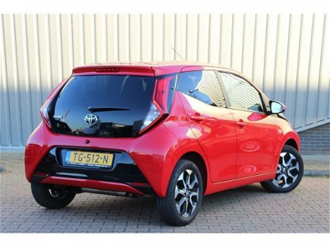 Toyota Aygo - 1.0 VVT-i x-first 5drs Airco Parkeercamera - 1