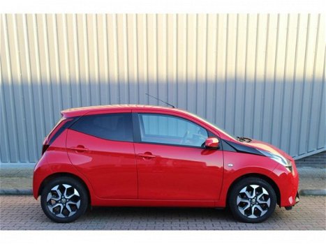 Toyota Aygo - 1.0 VVT-i x-first 5drs Airco Parkeercamera - 1