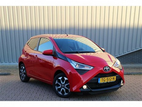 Toyota Aygo - 1.0 VVT-i x-first 5drs Airco Parkeercamera - 1