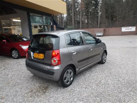 Kia Picanto - 1.0 Fifteen nieuwe apk 06-09-2020 - 1