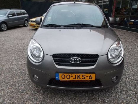 Kia Picanto - 1.0 Fifteen nieuwe apk 06-09-2020 - 1