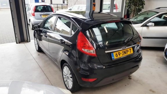 Ford Fiesta - 1.6 Titanium - Clima, Cruise, PDC, 120 PK - 1