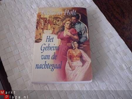 Victoria Holt..Het geheim van de nachtegaal - nr. 1