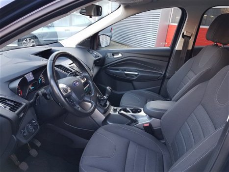 Ford Kuga - 1.6 Titanium unieke kmstand | Navigatie | Trekhaak | Cruise control | Climate control | - 1