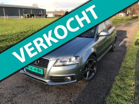 Audi A3 Sportback - 2.0 TDI Sport S Line Edition Panorama 140pk S-Tronic Automaat Bom Vol - 1