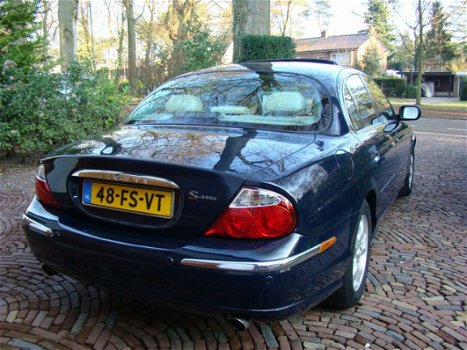 Jaguar S-type - 4.0 V8 - 1