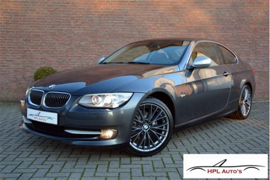 BMW 3-serie Coupé - 320i Corporate Lease Mineralgrey Edition * Navi Professional * Cognac Leer * Bi - 1