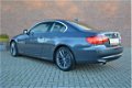 BMW 3-serie Coupé - 320i Corporate Lease Mineralgrey Edition * Navi Professional * Cognac Leer * Bi - 1 - Thumbnail