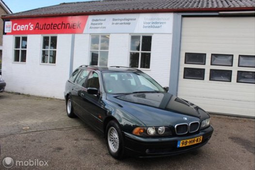 BMW 5-serie Touring - E39 520i 2001 Executive navi xenon clim - 1