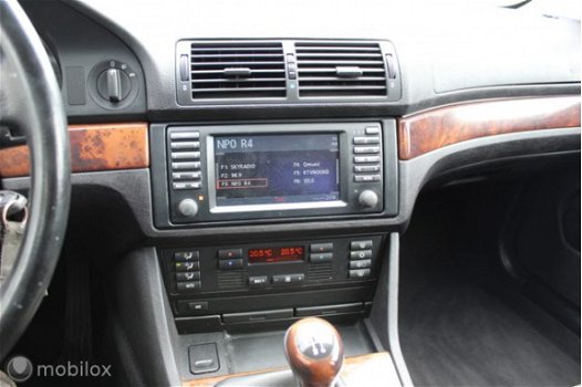 BMW 5-serie Touring - E39 520i 2001 Executive navi xenon clim - 1