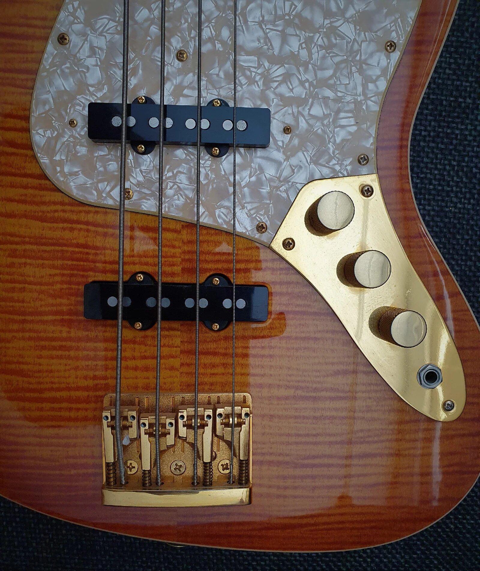 Richwood Jazz Bas RCH-1610 zeer special. Limited Edition. - Afbeelding 3