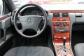 Mercedes-Benz E-klasse - 200 Classic, Automaat - 1 - Thumbnail