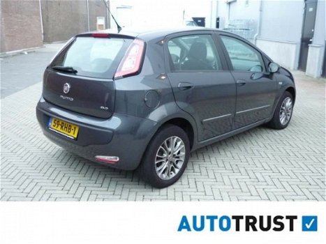 Fiat Punto Evo - 1.3 M-Jet Dynamic 5 Deurs NLauto Airco Nav NAP - 1