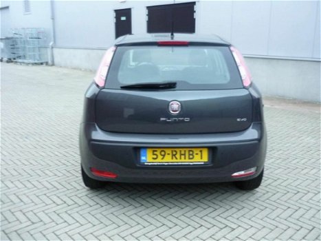 Fiat Punto Evo - 1.3 M-Jet Dynamic 5 Deurs NLauto Airco Nav NAP - 1