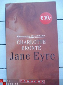 Jane Eyre. Charlotte Brontë. Uitgever: Pandora, 559 blz. in - 1