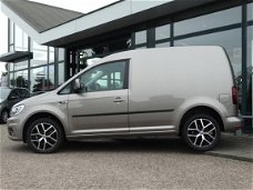 Volkswagen Caddy - 2.0 TDI 75PK Highline | Navigatie | Airco | Lichtmetalen velgen