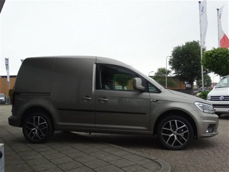 Volkswagen Caddy - 2.0 TDI 75PK Highline | Navigatie | Airco | Lichtmetalen velgen - 1