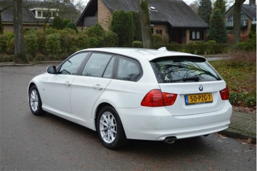 BMW 3-serie Touring - 318d Corporate Lease Business Line ecc/sportstoelen/cruise/navi/dealer onderh - 1