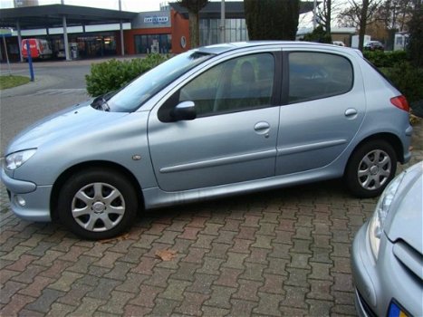 Peugeot 206 - 1.4 Air-line 3 - 1