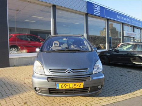 Citroën Xsara Picasso - 1.6i-16V Image - 1