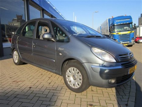 Citroën Xsara Picasso - 1.6i-16V Image - 1