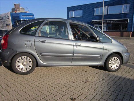 Citroën Xsara Picasso - 1.6i-16V Image - 1